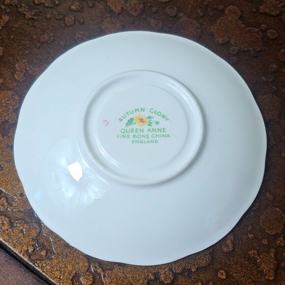 Queen Anne Autumn Glory Fine Bone China Tea Cup Saucer Set Floral Design England - Picture 4 of 9